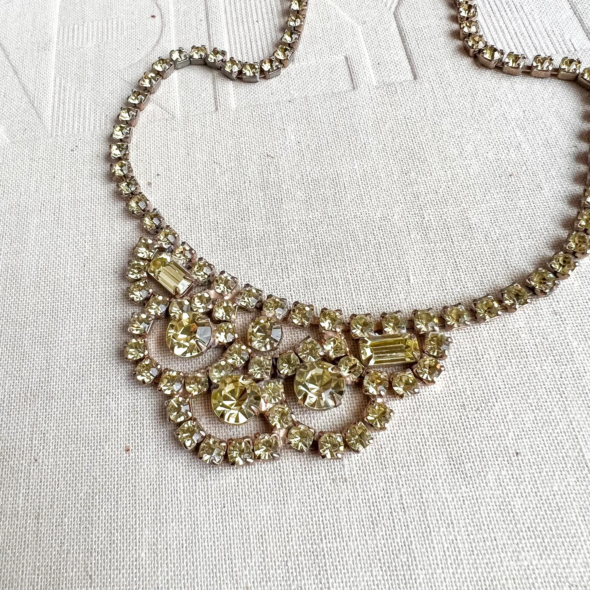 1950s Peridot Rhinestone Choker Necklace