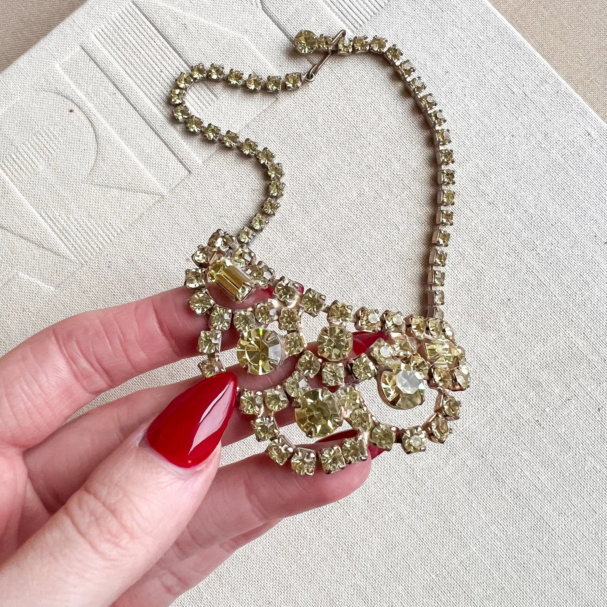 1950s Peridot Rhinestone Choker Necklace