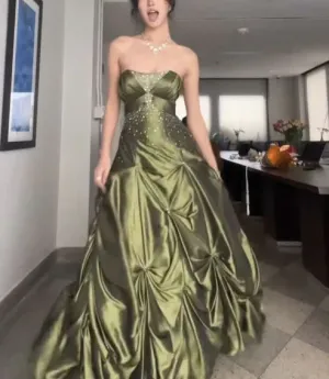 Ball Gown Strapless Green Satin Long Prom Dress Charming Evening Party Dress