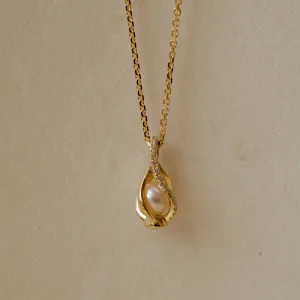 Diamond Pearl Cage Holder Necklace