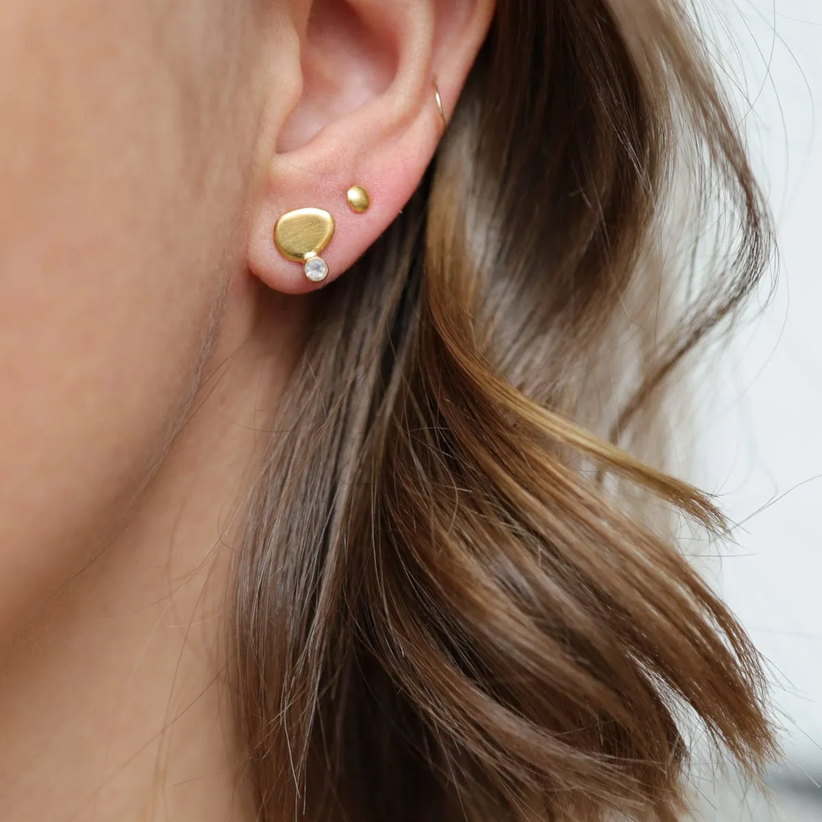 Organic Disc Stud Earring with Tiny Faceted Stone